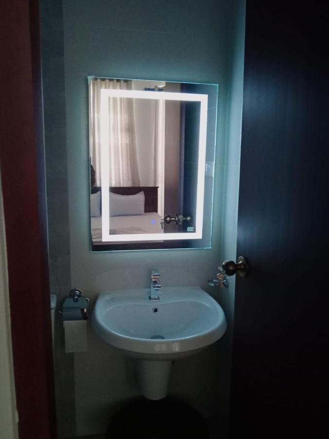 Para Inn Residence Дехивала-Маунт-Лавиния Экстерьер фото